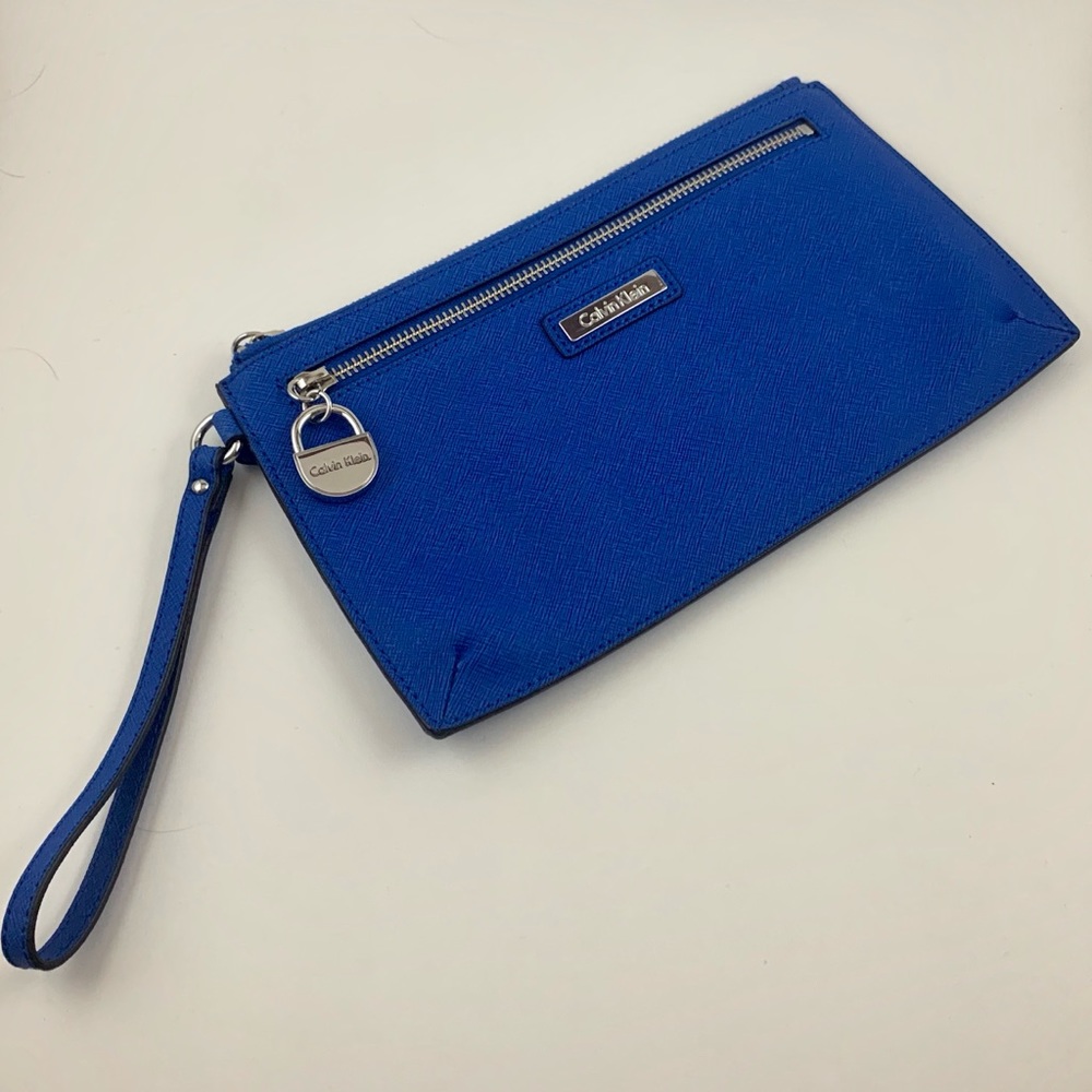 Calvin Klein wristlet/clutch